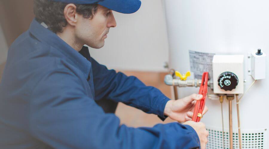 Expert burst pipe repair services in Gridley, IL
